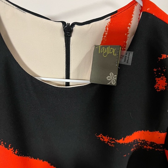 Taylor NWOT Abstract, Print 3/4 Sleeve Dress US 12 - Picture 7 of 7